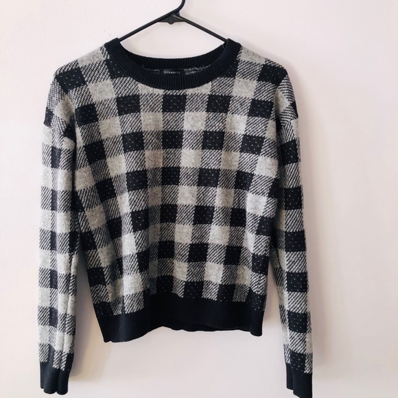 Sweater - Picture 1 of 4